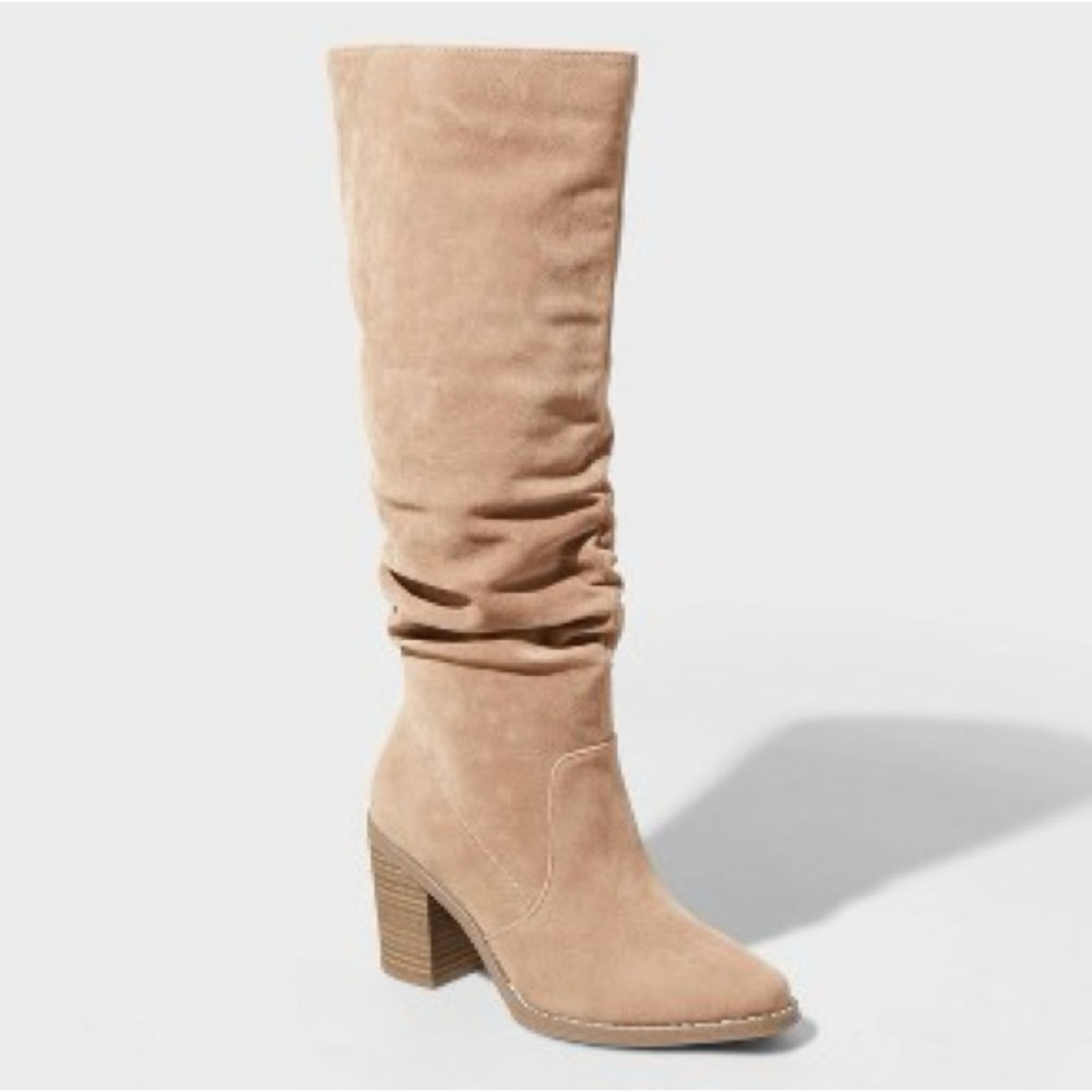 NWT UNIVERSAL THREAD boots